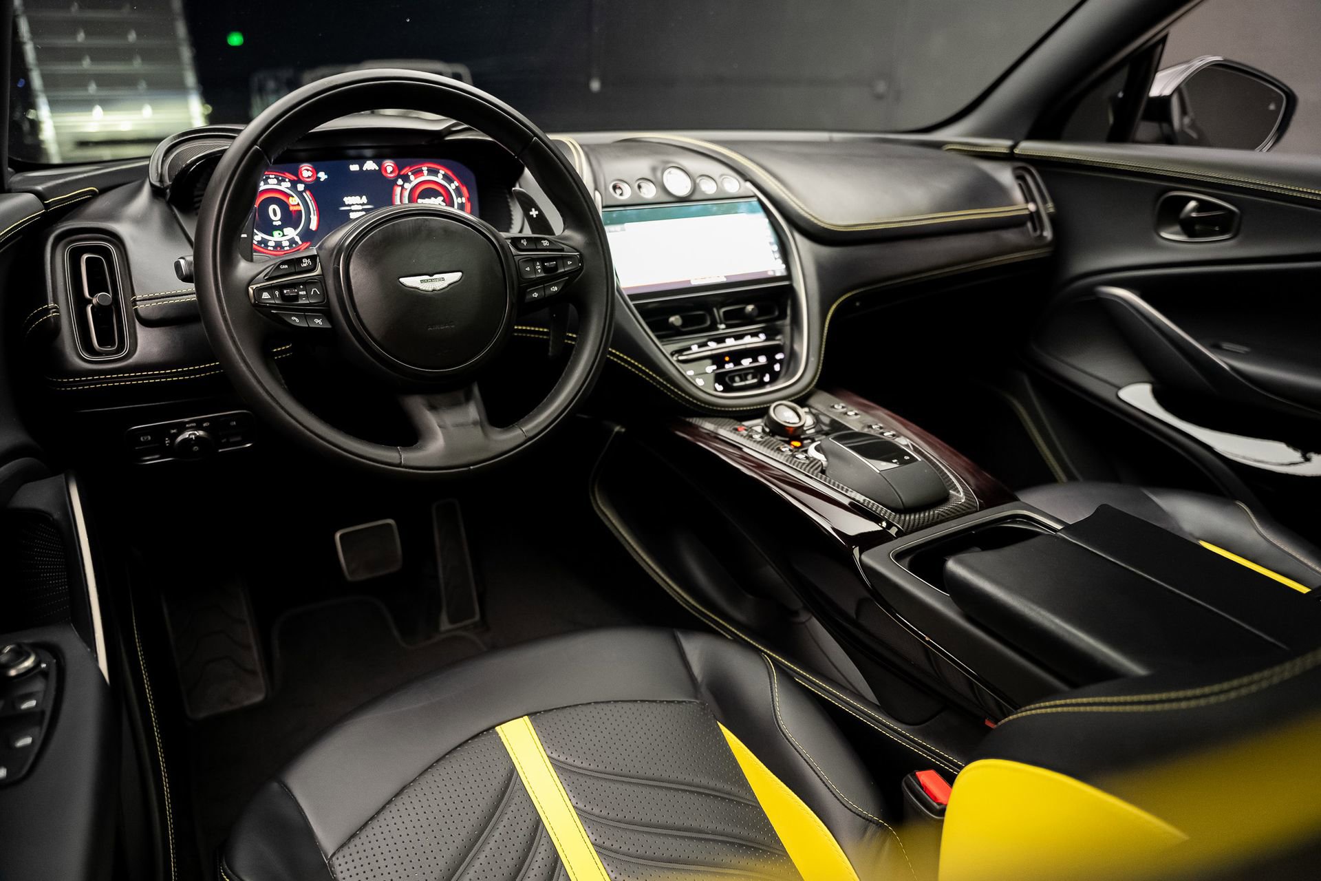 Used 2023 Aston Martin DBX 707 image 2
