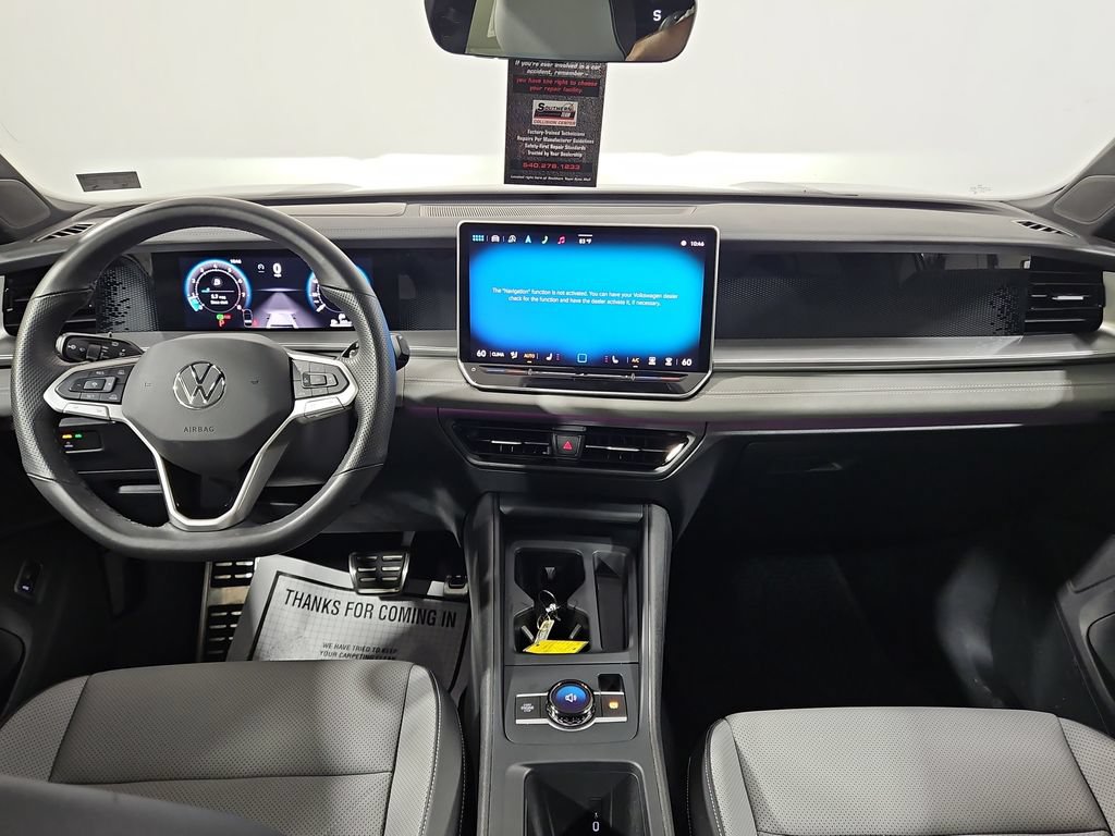 Certified 2025 Volkswagen Tiguan SE R-Line AWD/4WD image 15
