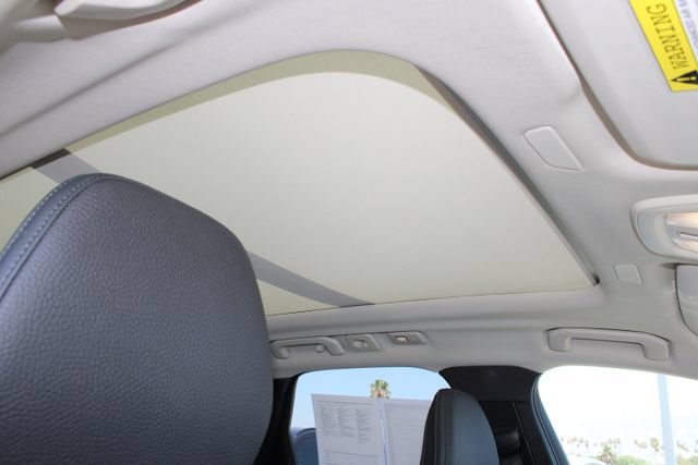 Used 2025 Volvo XC60 B5 Plus AWD/4WD image 6