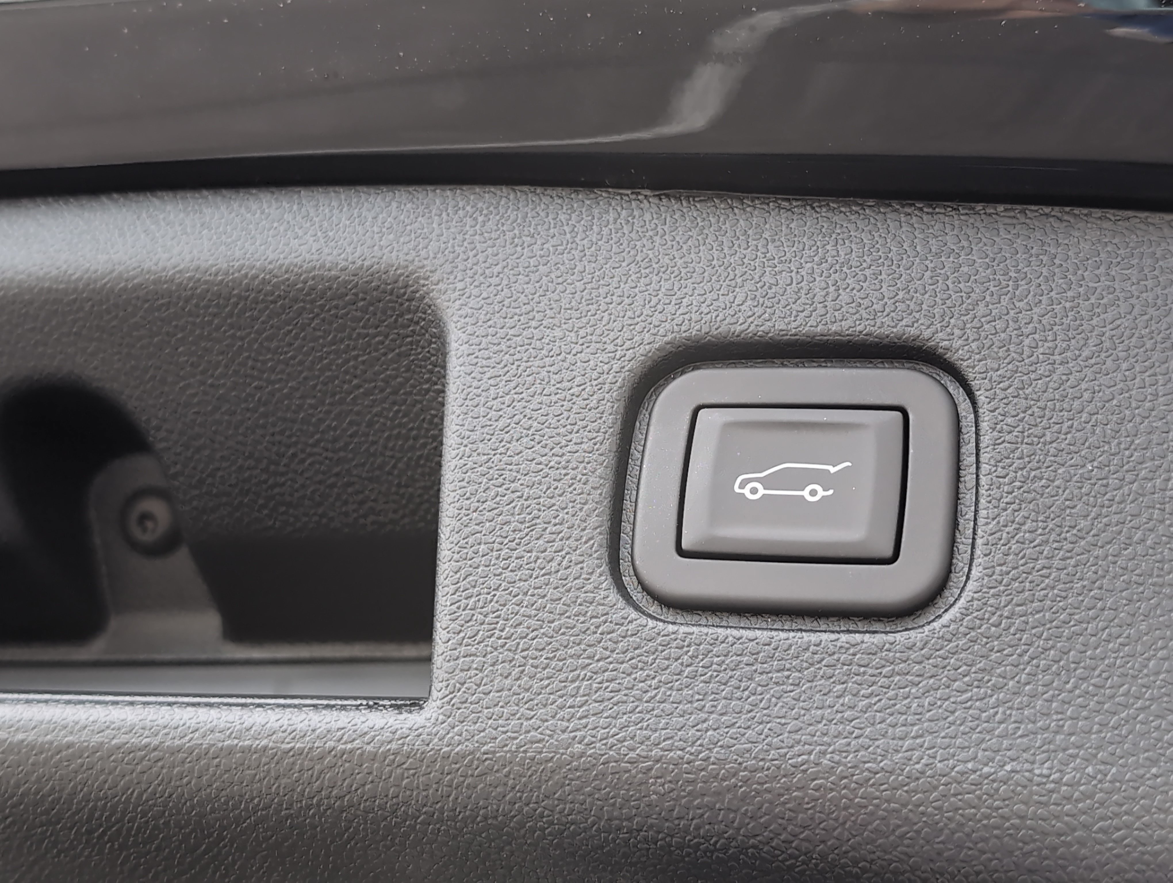 New 2025 Chevrolet Blazer EV RS RWD image 30