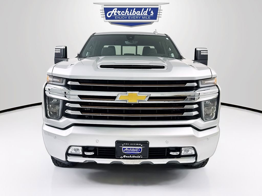 Used 2023 Chevrolet Silverado 3500 High Country AWD/4WD image 2
