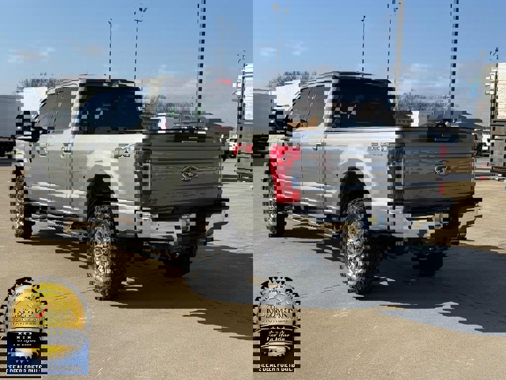 Used 2019 Ford F250 XLT w/ XLT Premium Package image 7