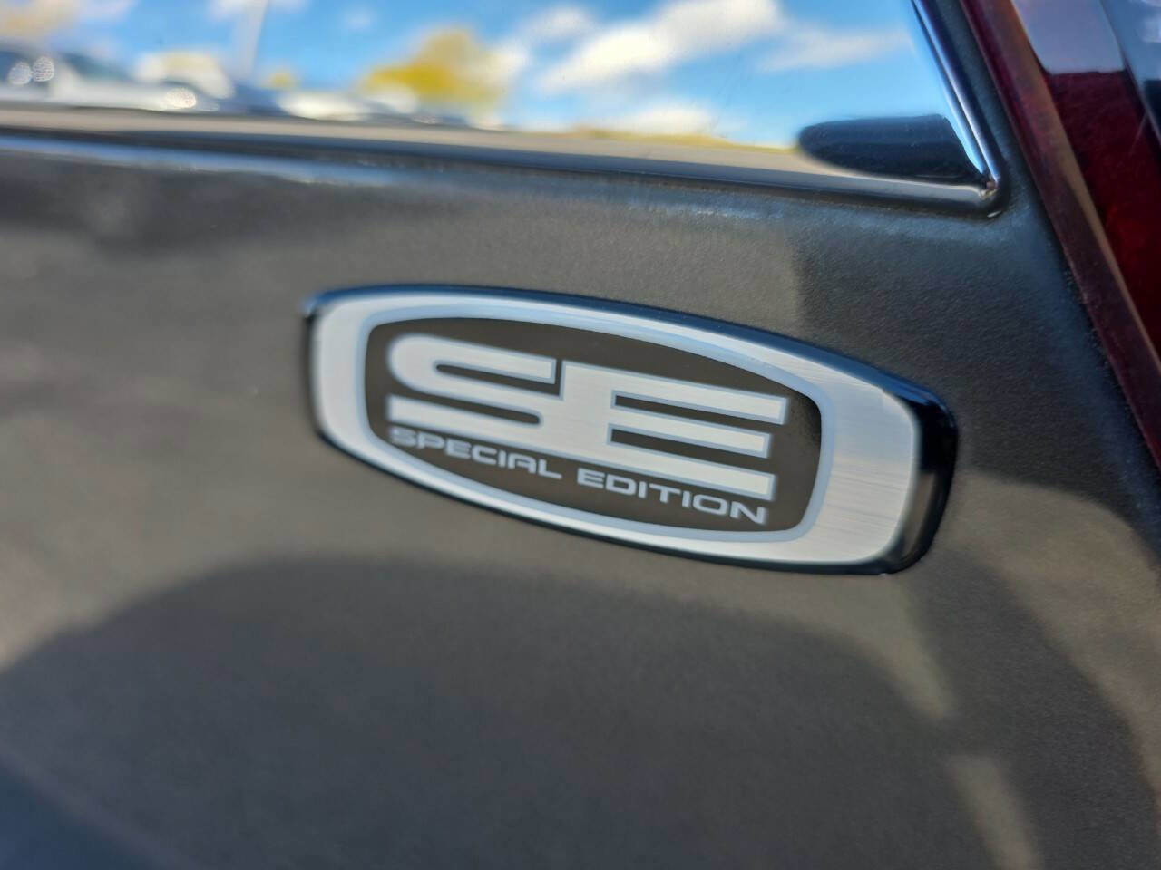 Used 2010 Mitsubishi Endeavor SE image 20