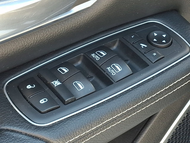 Used 2020 RAM 1500 Laramie AWD/4WD image 27