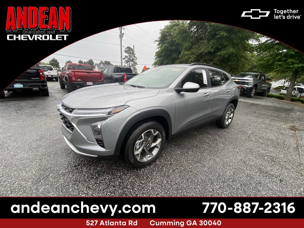 New 2025 Chevrolet Trax LT w/ LT Convenience Package