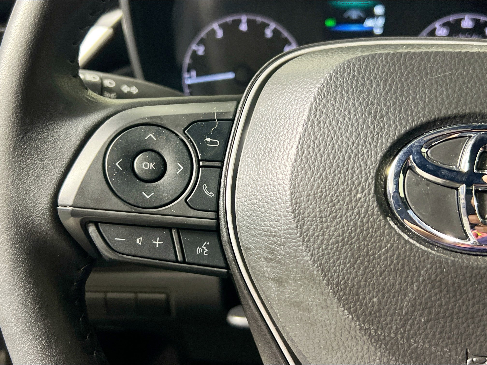 Used 2025 Toyota Corolla SE image 18