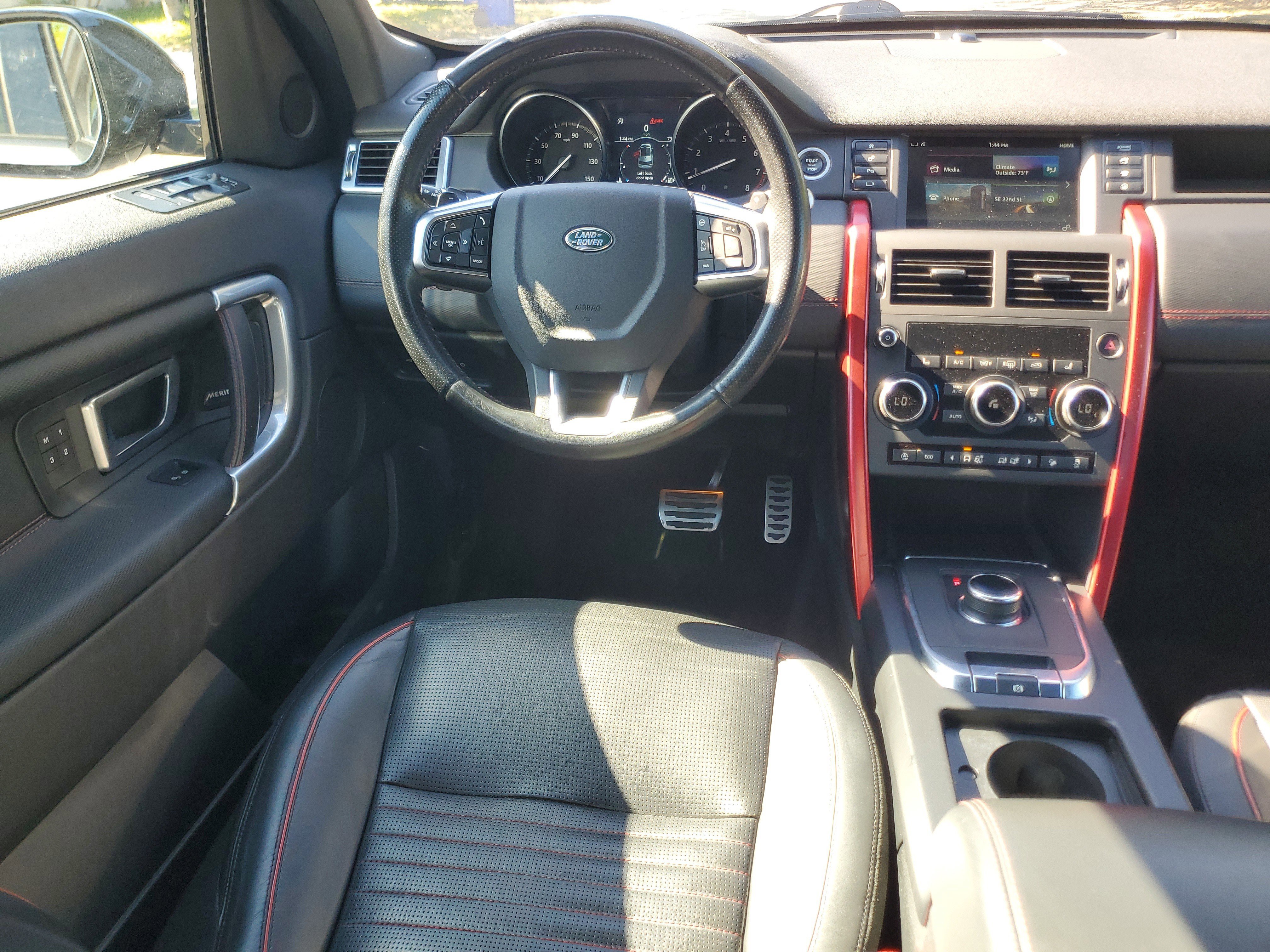 Used 2019 Land Rover Discovery Sport HSE image 16