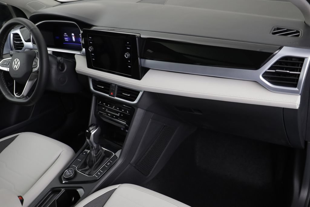New 2026 Volkswagen Taos SE AWD/4WD image 20
