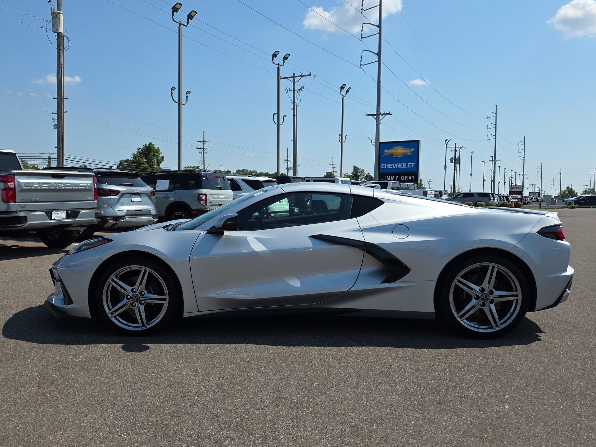 Used 2026 Chevrolet Corvette Stingray Coupe w/ 1LT RWD image 2