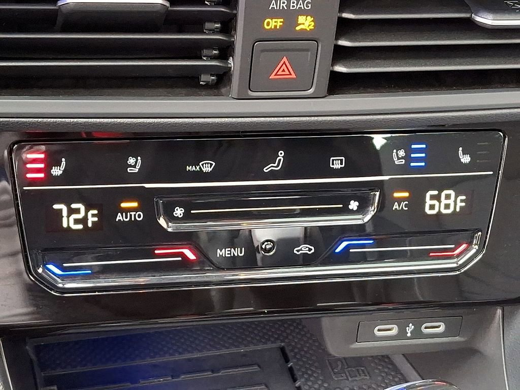 Certified 2025 Volkswagen Jetta SEL image 17