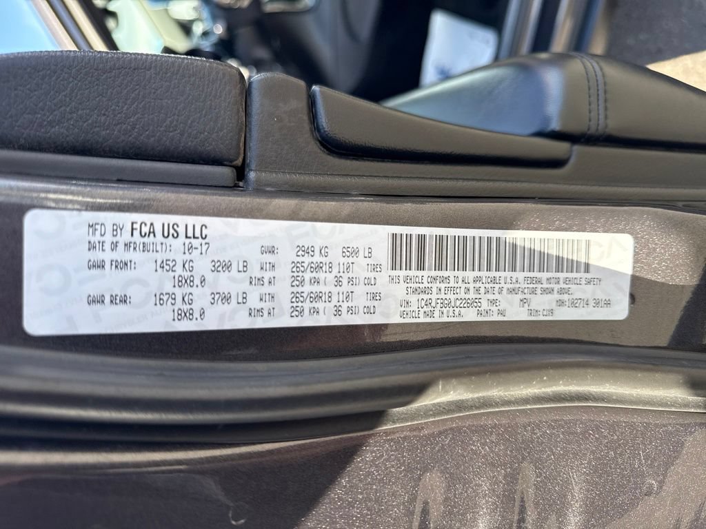 Used 2018 Jeep Grand Cherokee Limited w/ Trailer Tow Group IV AWD/4WD image 30