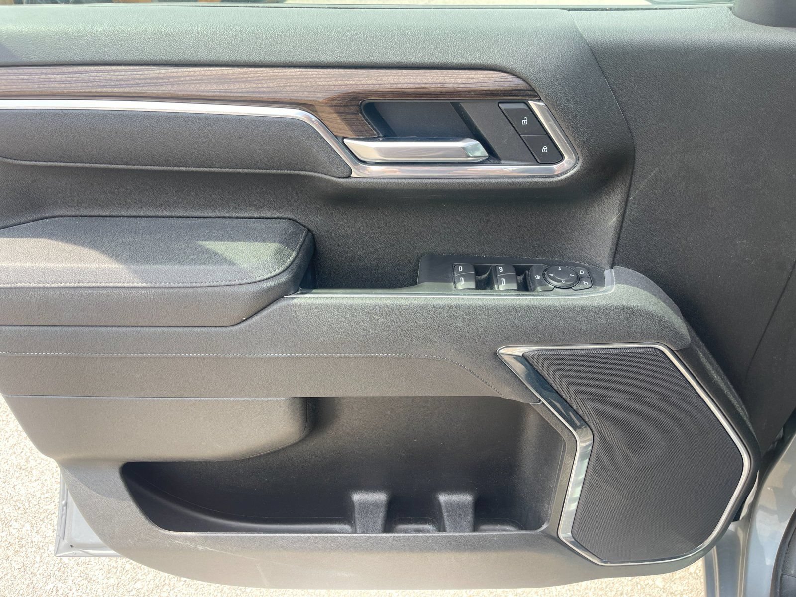 Used 2026 Chevrolet Silverado 1500 RST AWD/4WD image 12