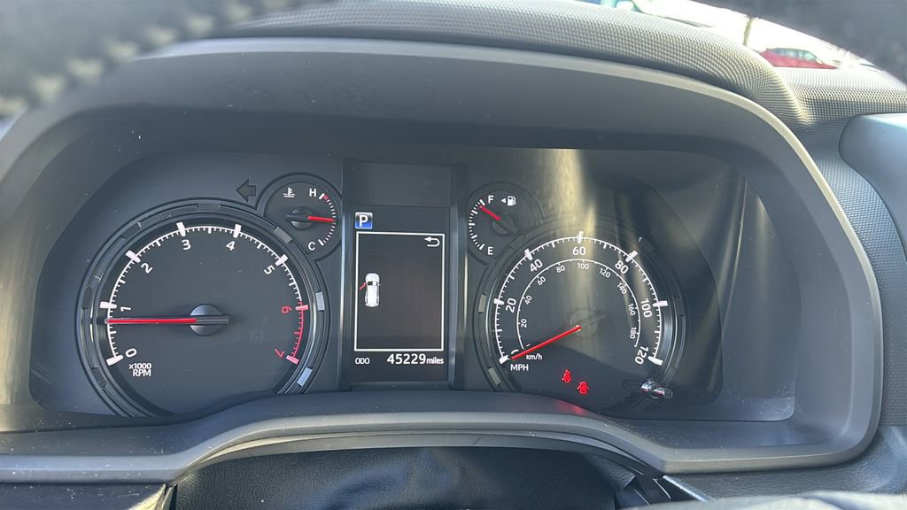 Used 2020 Toyota 4Runner SR5 Premium w/ Moonroof Package image 16