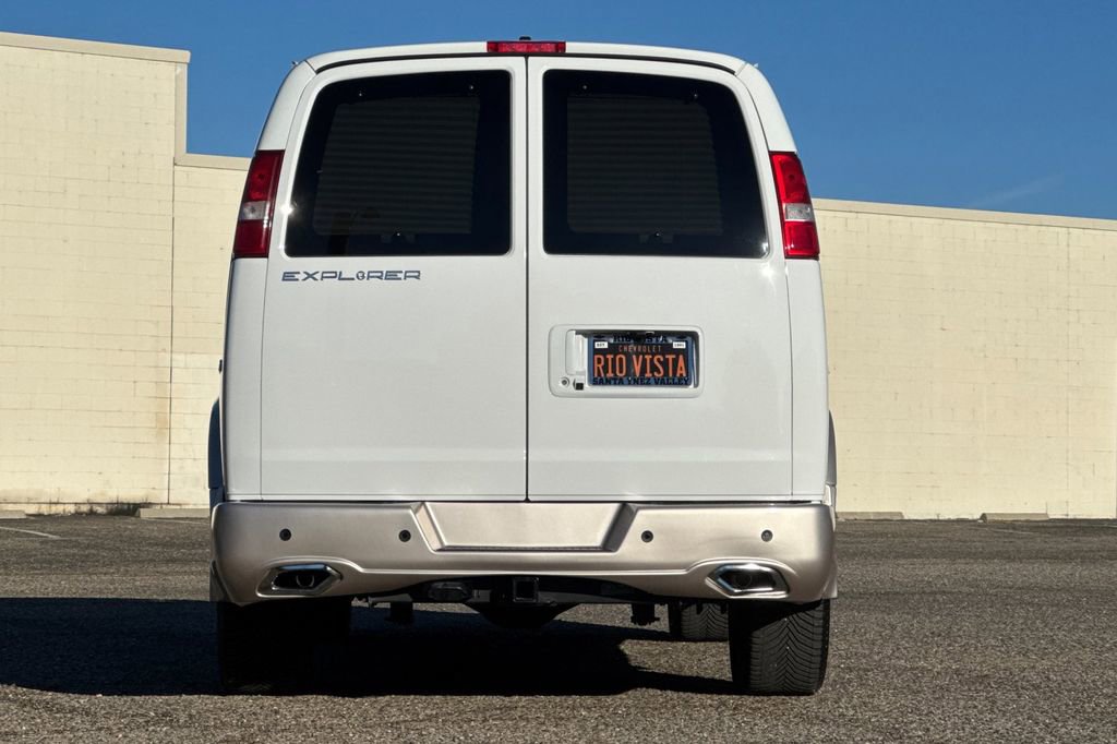 Used 2023 Chevrolet Express 2500 image 5