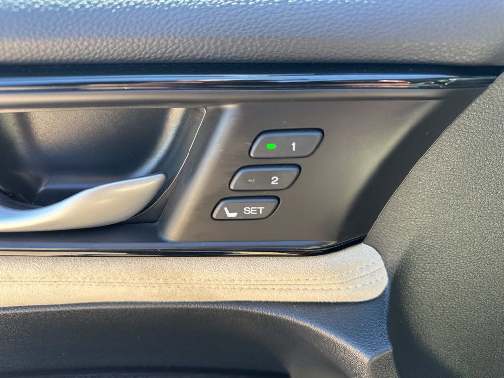 Used 2018 Honda Clarity Touring image 18