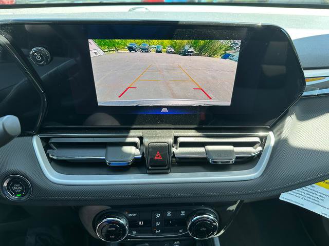 New 2025 Chevrolet TrailBlazer LT w/ Convenience Package image 17