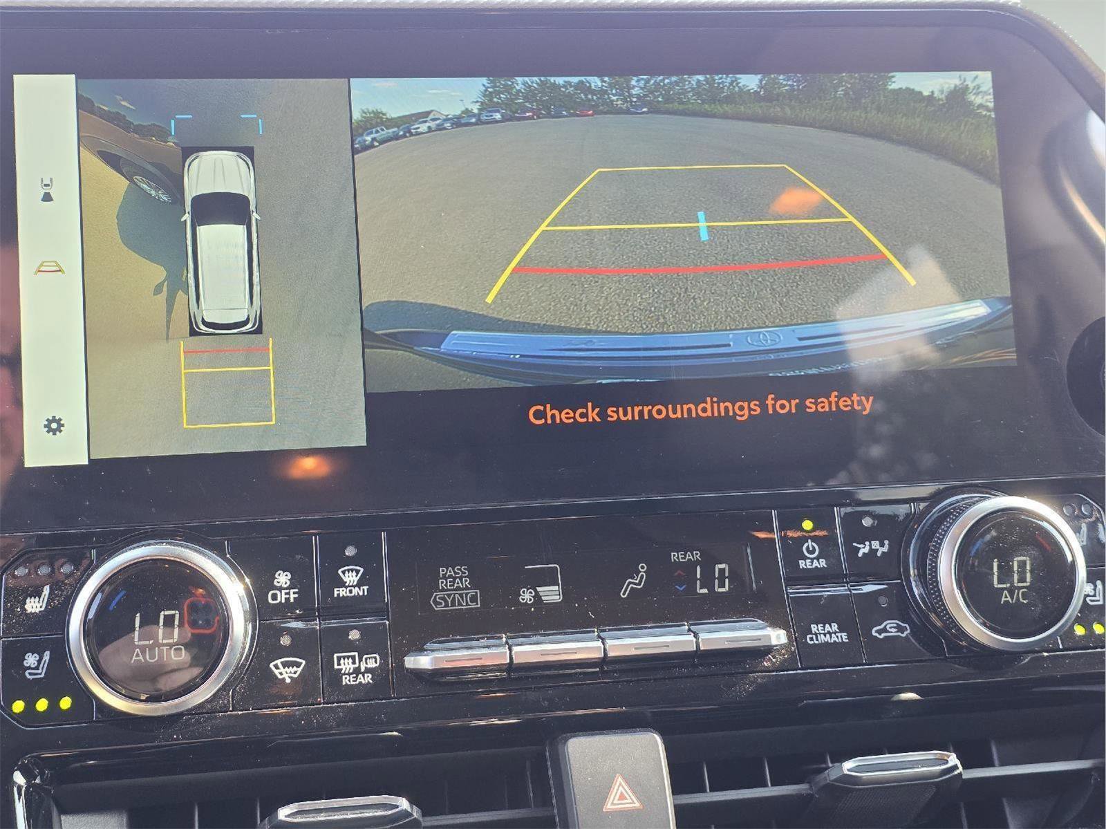 Used 2025 Toyota Highlander Platinum image 24