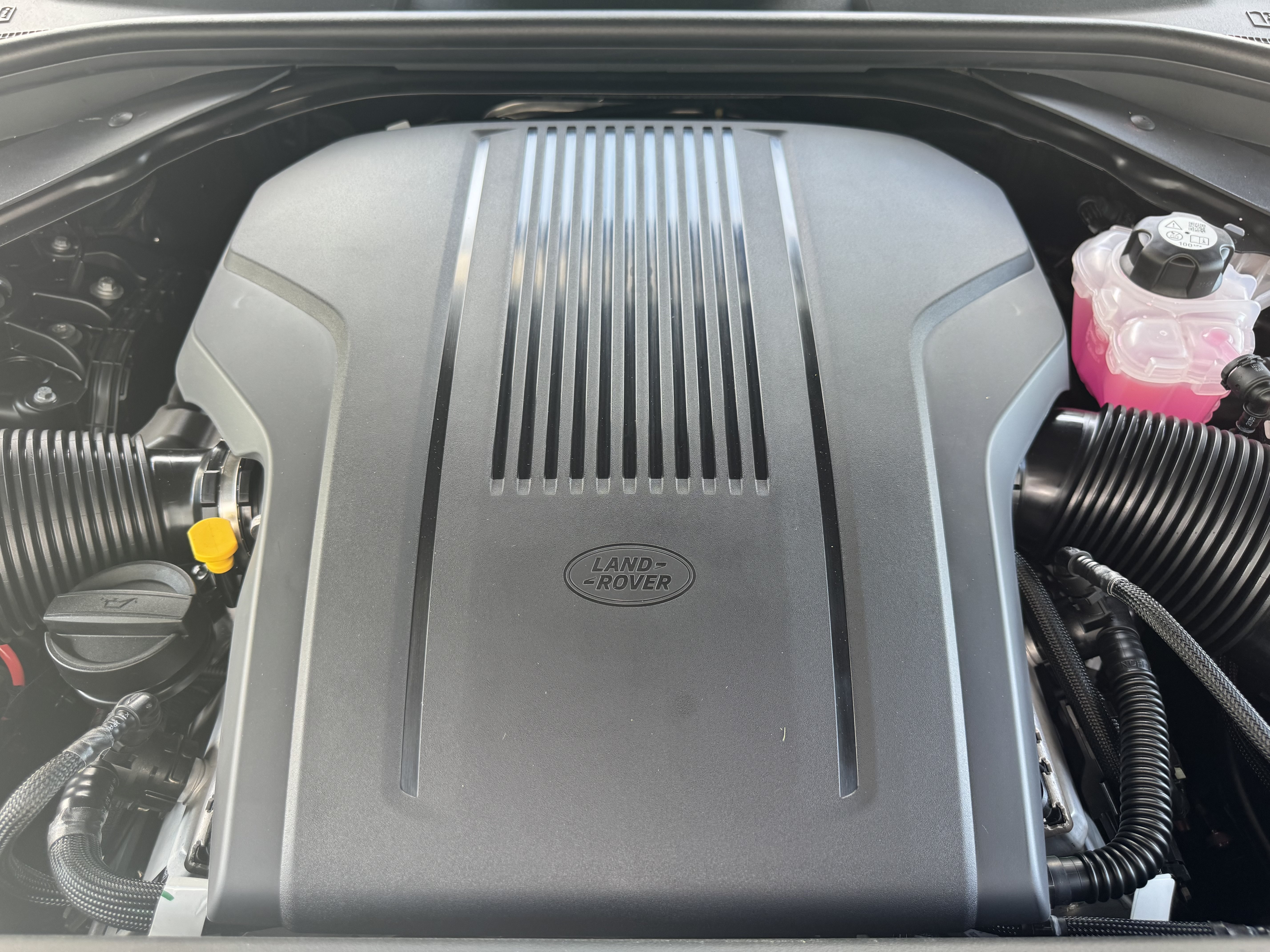 New 2026 Land Rover Range Rover SE AWD/4WD image 7