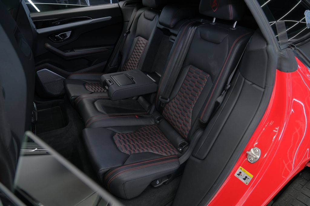 Used 2021 Lamborghini Urus AWD/4WD image 27