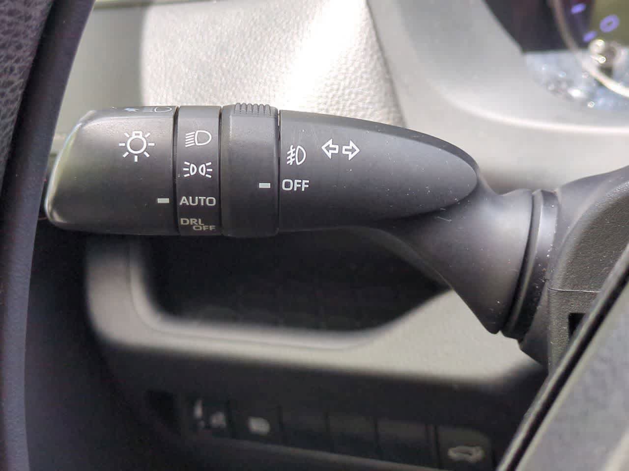 Used 2019 Toyota RAV4 XLE w/ Convenience Package image 28