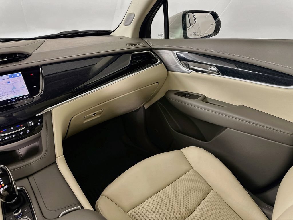 Certified 2024 Cadillac XT6 Premium Luxury w/ LPO, Floor Liner Package AWD/4WD image 30