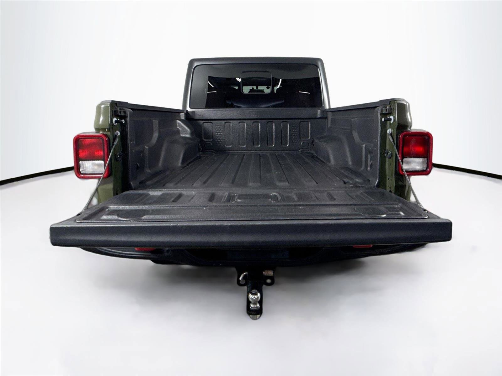 Used 2023 Jeep Gladiator Rubicon w/ Trailer Tow Package AWD/4WD image 37