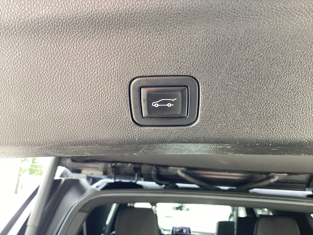 Used 2021 Chevrolet Suburban Z71 AWD/4WD image 29