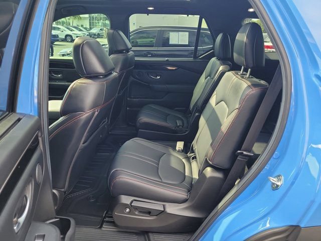 Certified 2025 Honda Pilot TrailSport image 14