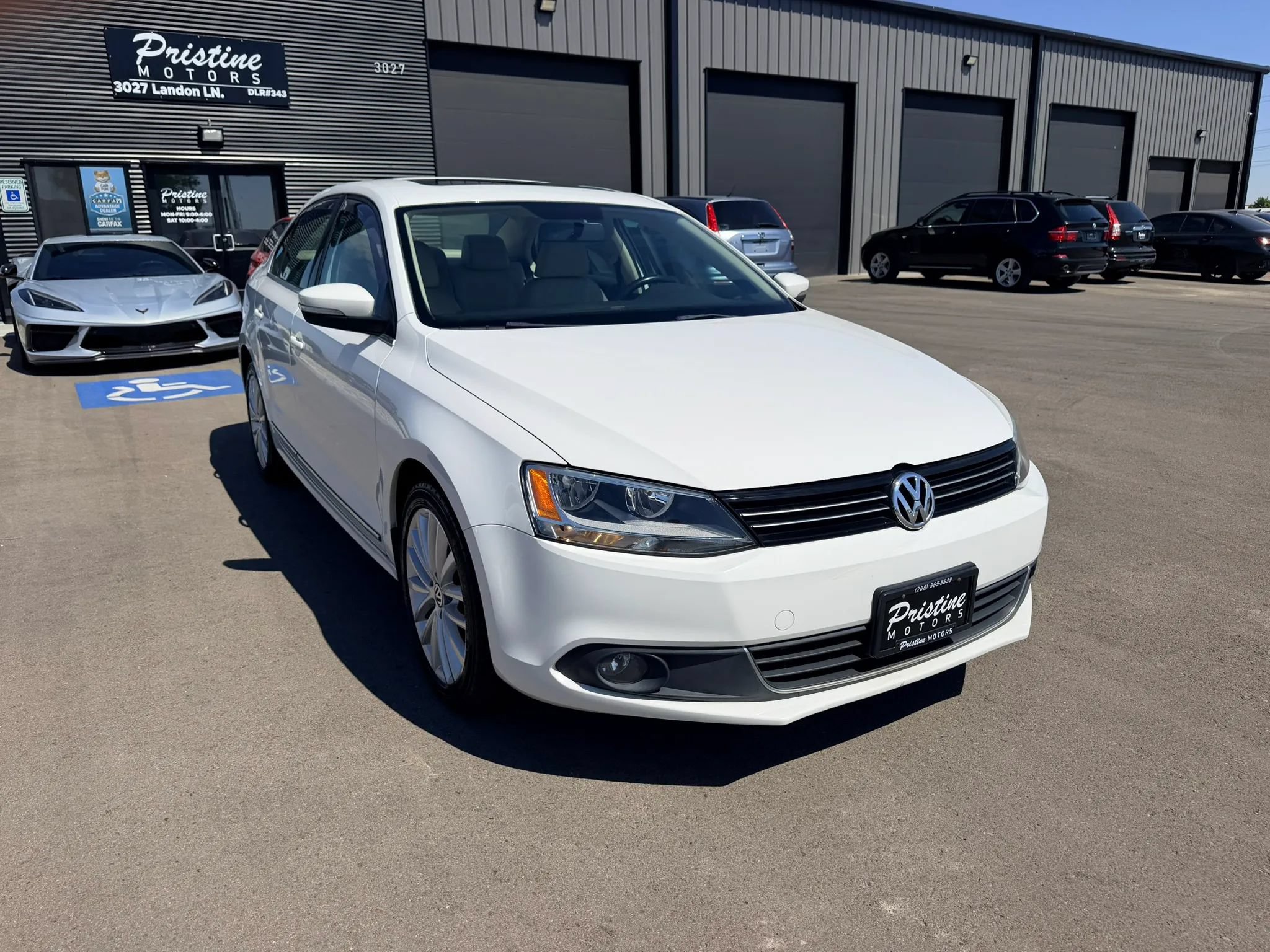 Used 2013 Volkswagen Jetta TDI FWD image 3