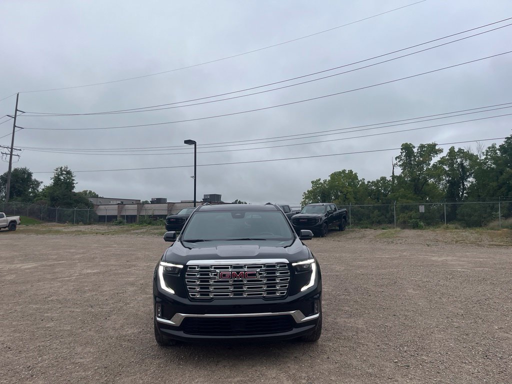 Used 2024 GMC Acadia Denali w/ Super Cruise Package AWD/4WD image 4