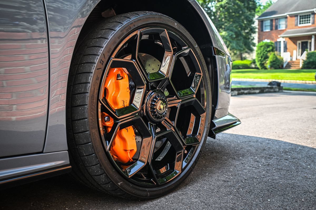 Used 2024 Lamborghini Huracan Tecnica RWD image 33