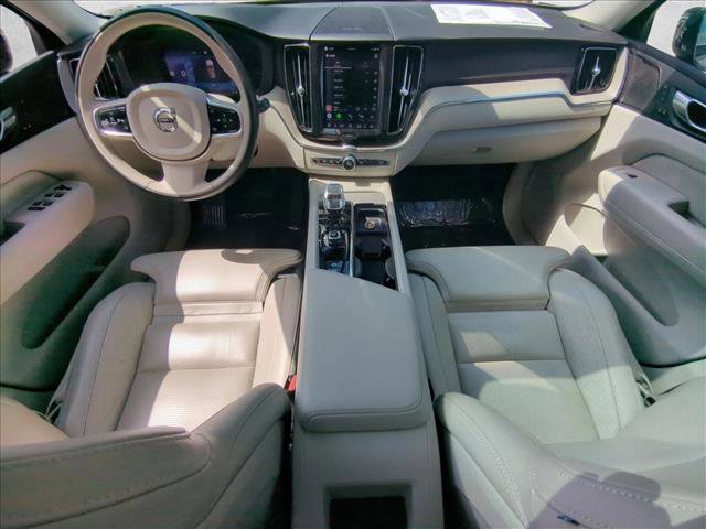 Used 2023 Volvo XC60 T8 Ultimate image 19