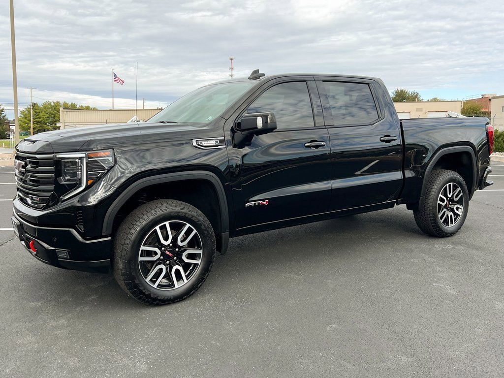 Used 2025 GMC Sierra 1500 AT4 w/ AT4 Preferred Package image 13
