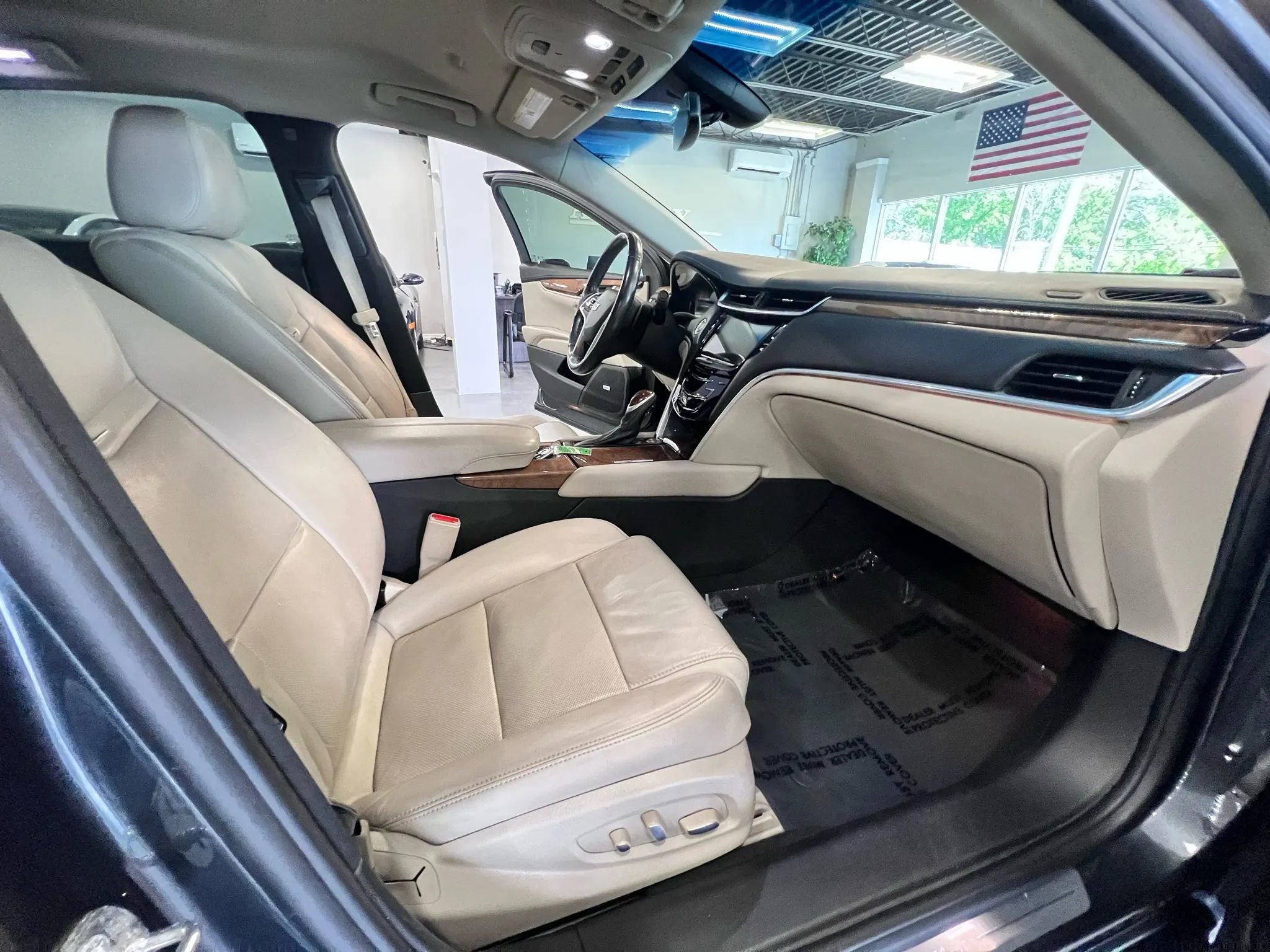 Used 2019 Cadillac XTS Luxury image 26