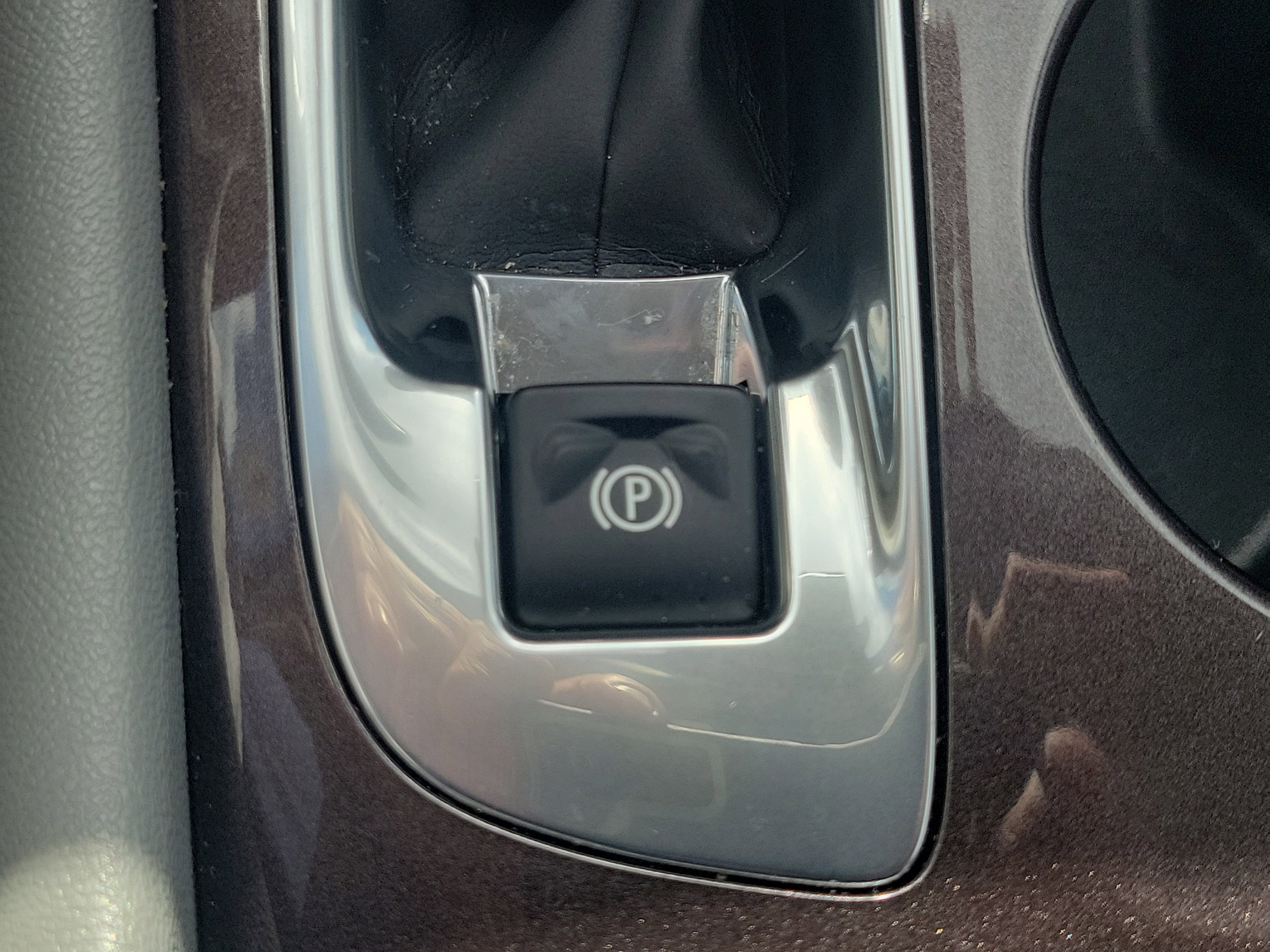 Used 2023 Chevrolet Malibu LS FWD image 28
