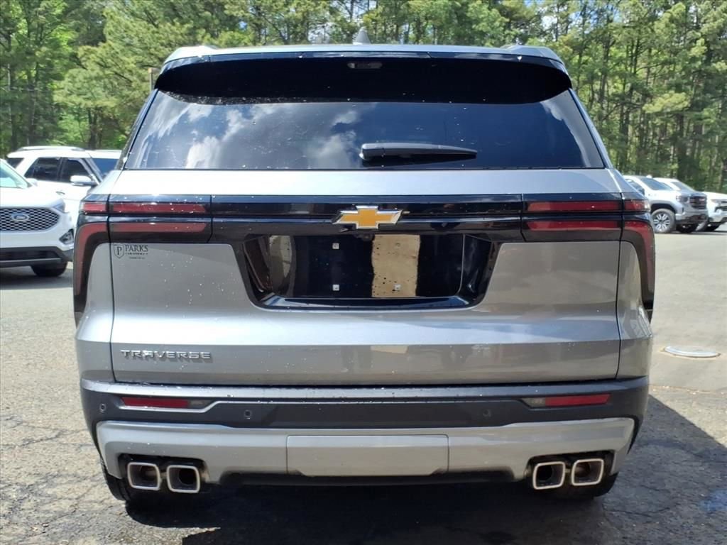 New 2026 Chevrolet Traverse LT w/ Sun and Wheel Package FWD image 26
