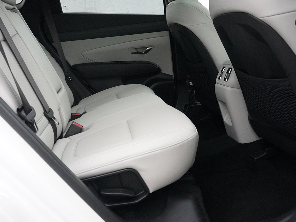 Used 2025 Hyundai Tucson Limited AWD/4WD image 39