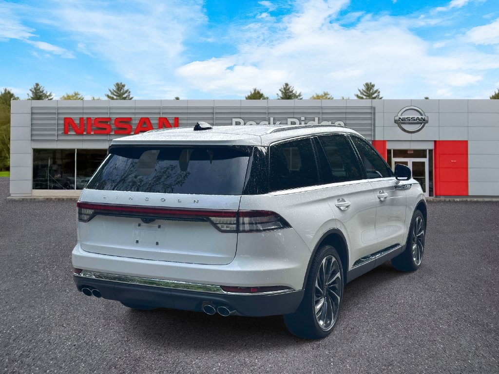 Used 2026 Lincoln Aviator Reserve AWD/4WD image 5