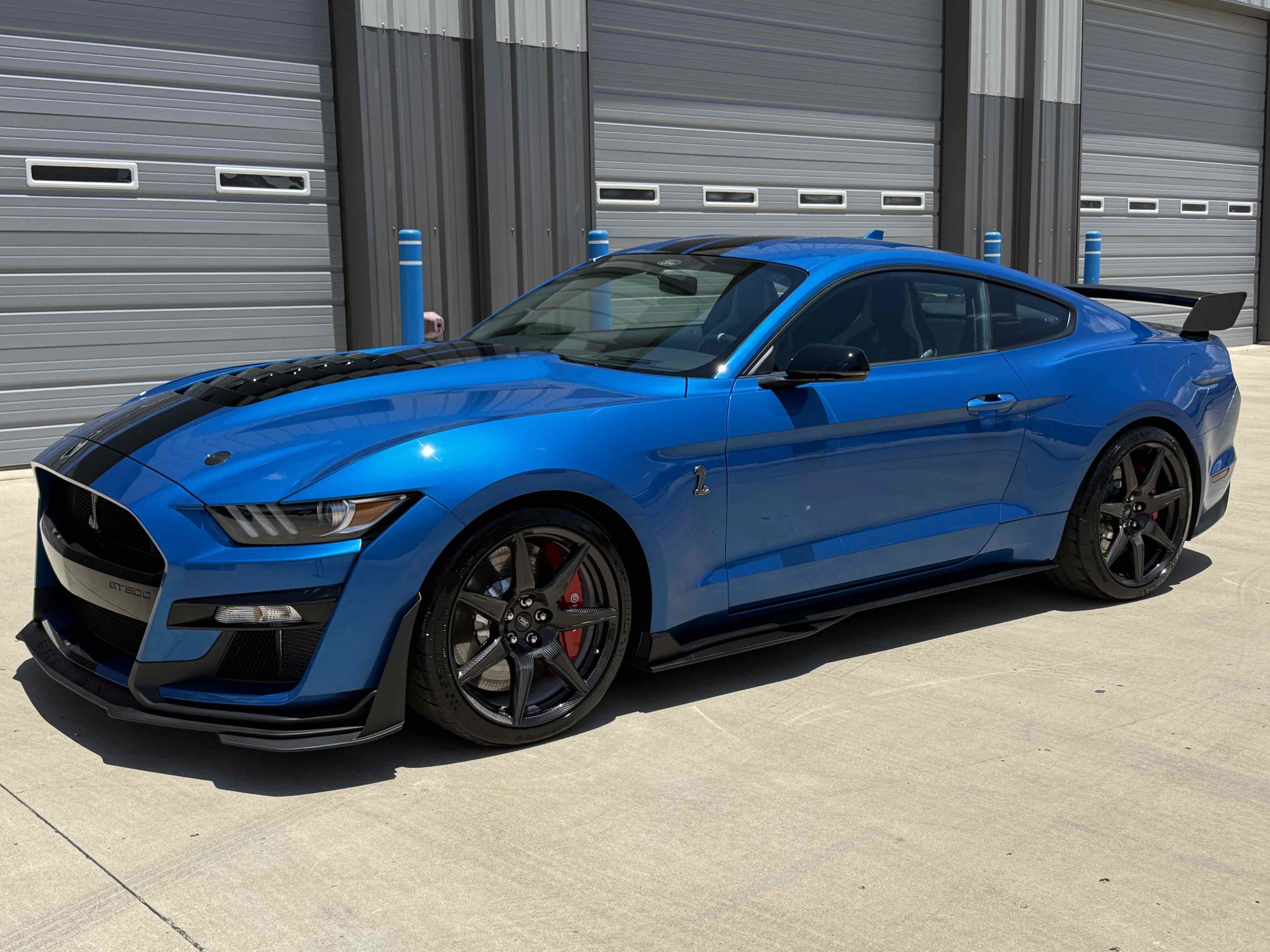 Used 2021 Ford Mustang Shelby GT500 w/ Carbon Fiber Track Pack RWD image 12