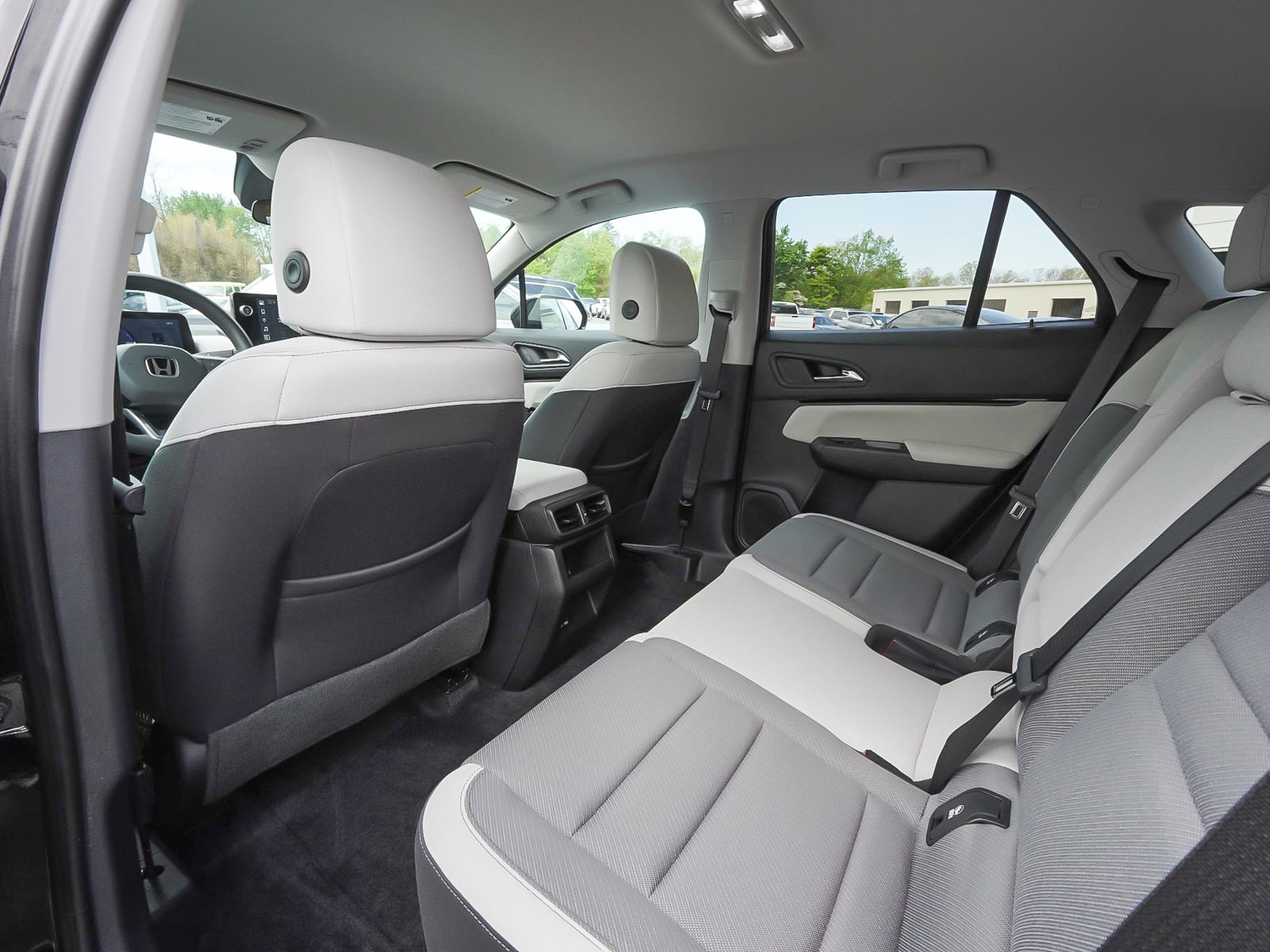 Used 2025 Honda Prologue EX image 33