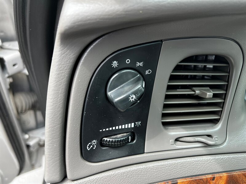 Used 2009 Mercury Grand Marquis LS RWD image 27