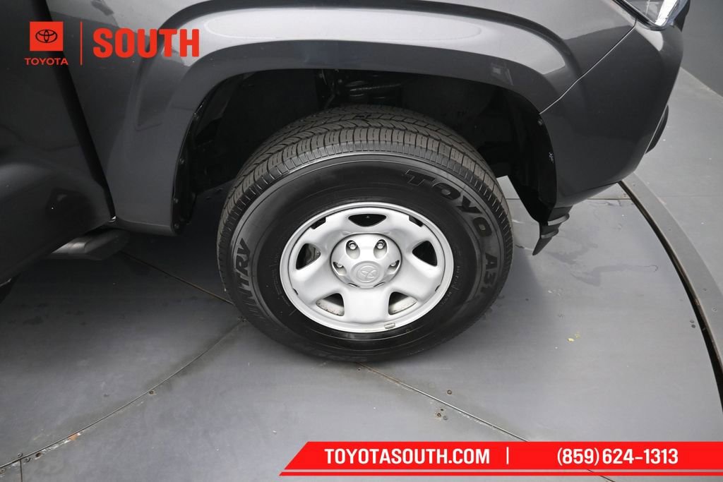 Used 2023 Toyota Tacoma SR AWD/4WD image 30