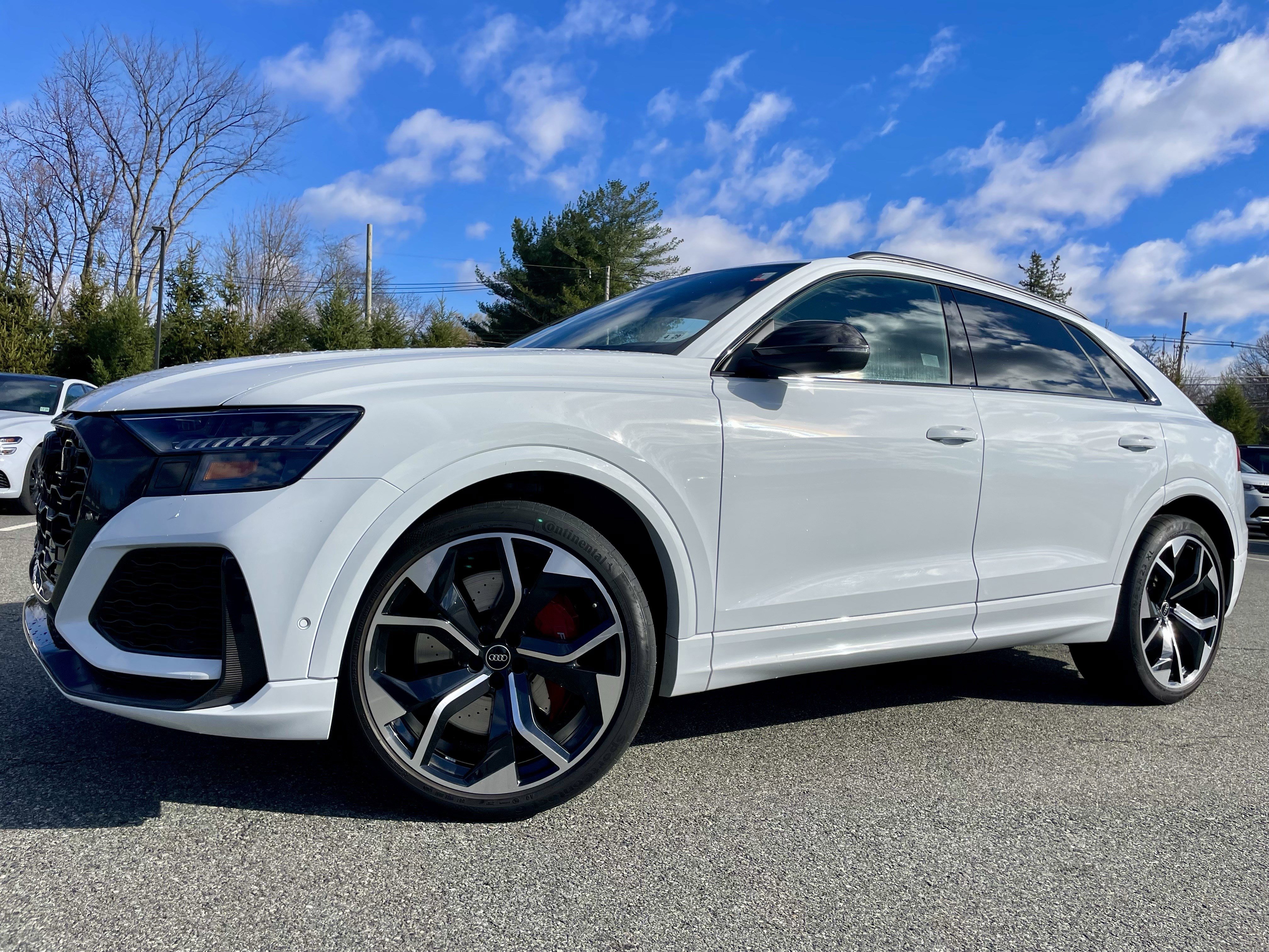 Used 2024 Audi RS Q8 4.0T image 1
