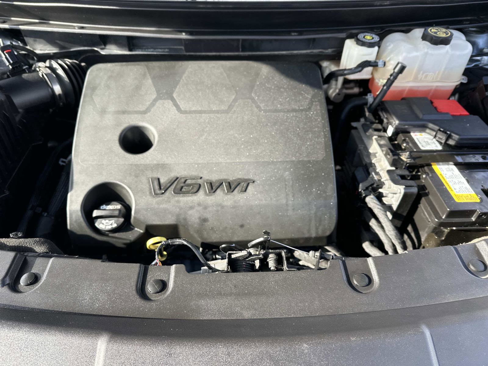 Used 2023 Chevrolet Traverse RS image 10