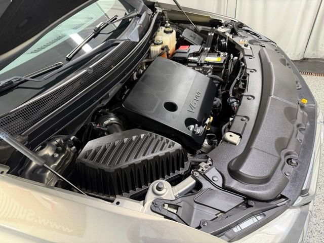 Used 2019 Chevrolet Traverse LT w/ LPO, Floor Liner Package AWD/4WD image 25