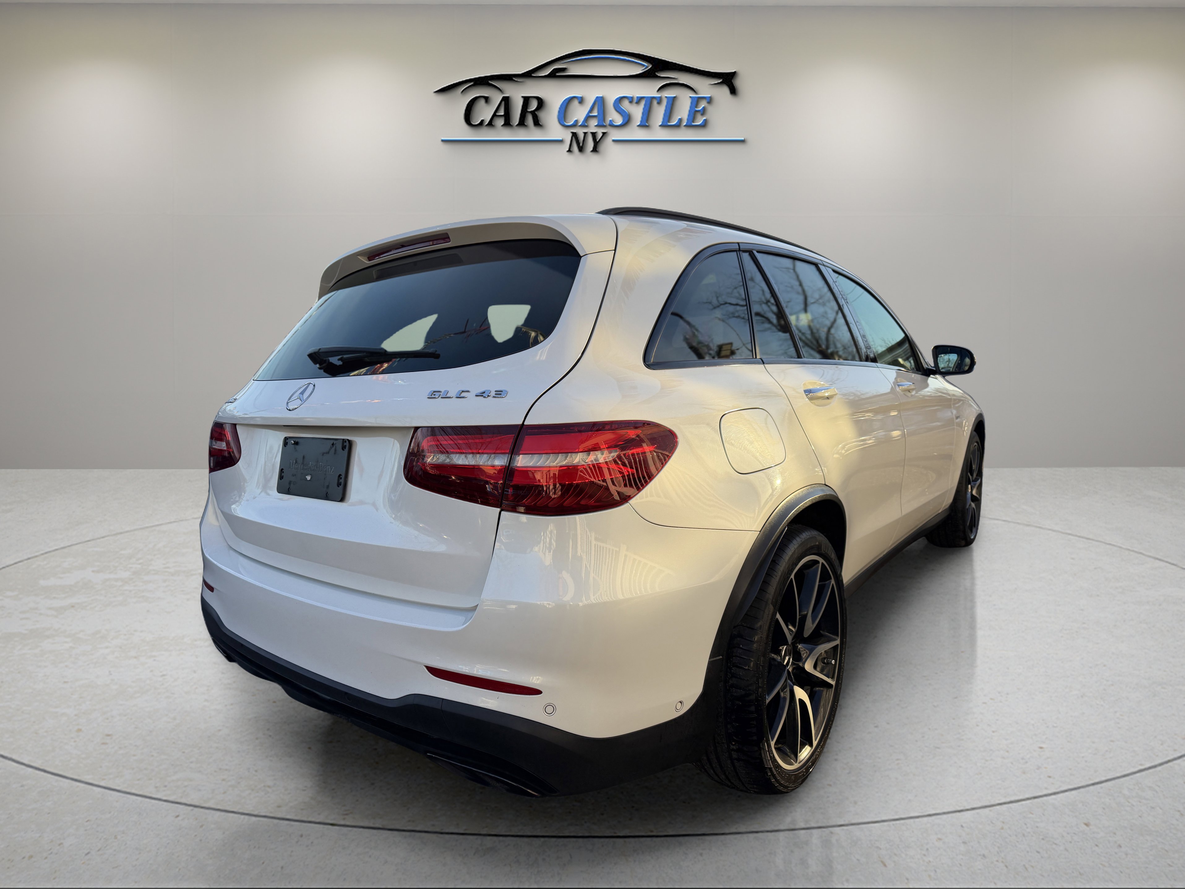 Used 2019 Mercedes-Benz GLC 43 AMG 4MATIC image 8