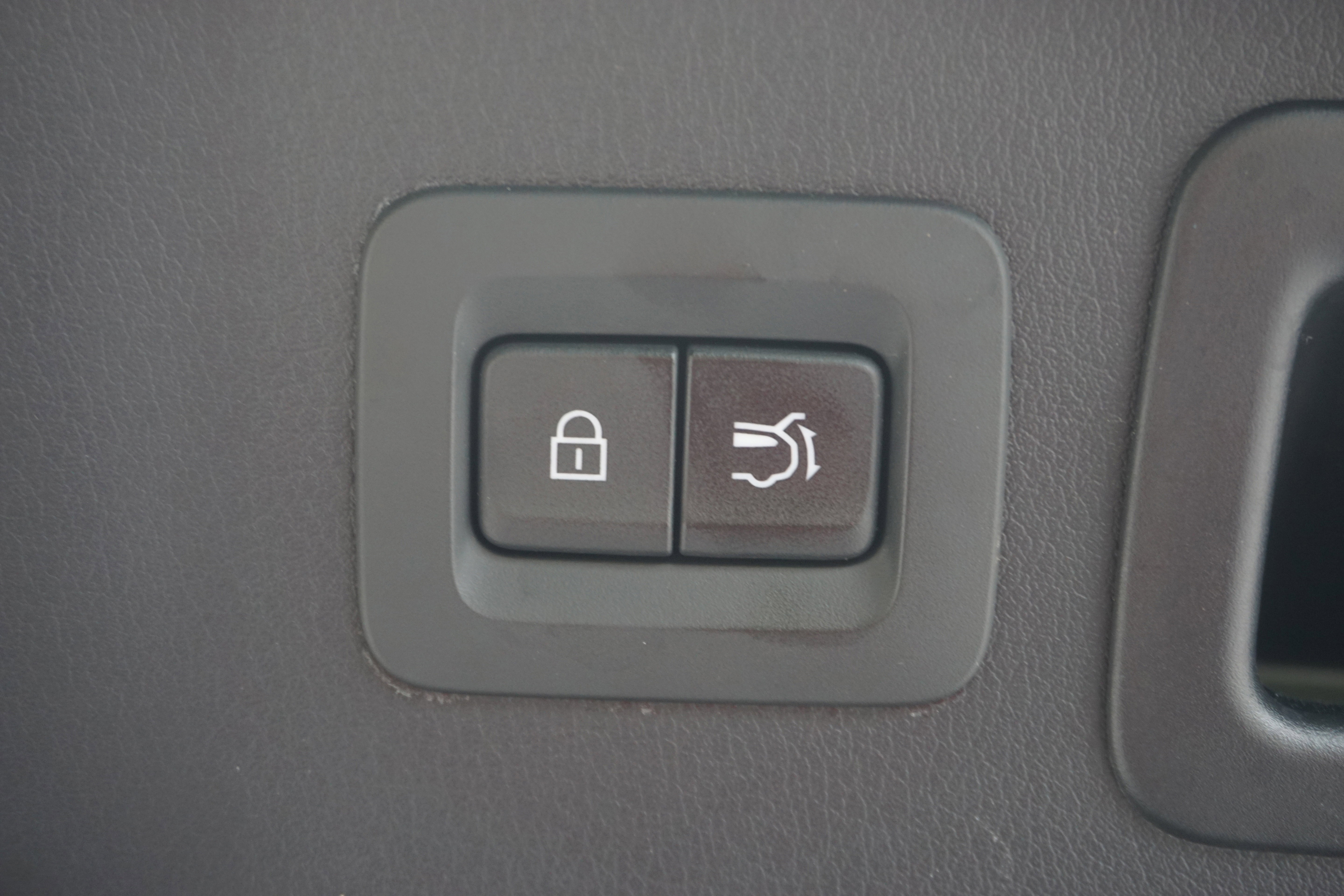 Used 2024 MAZDA CX-90 3.3 Turbo w/ Preferred Plus image 21