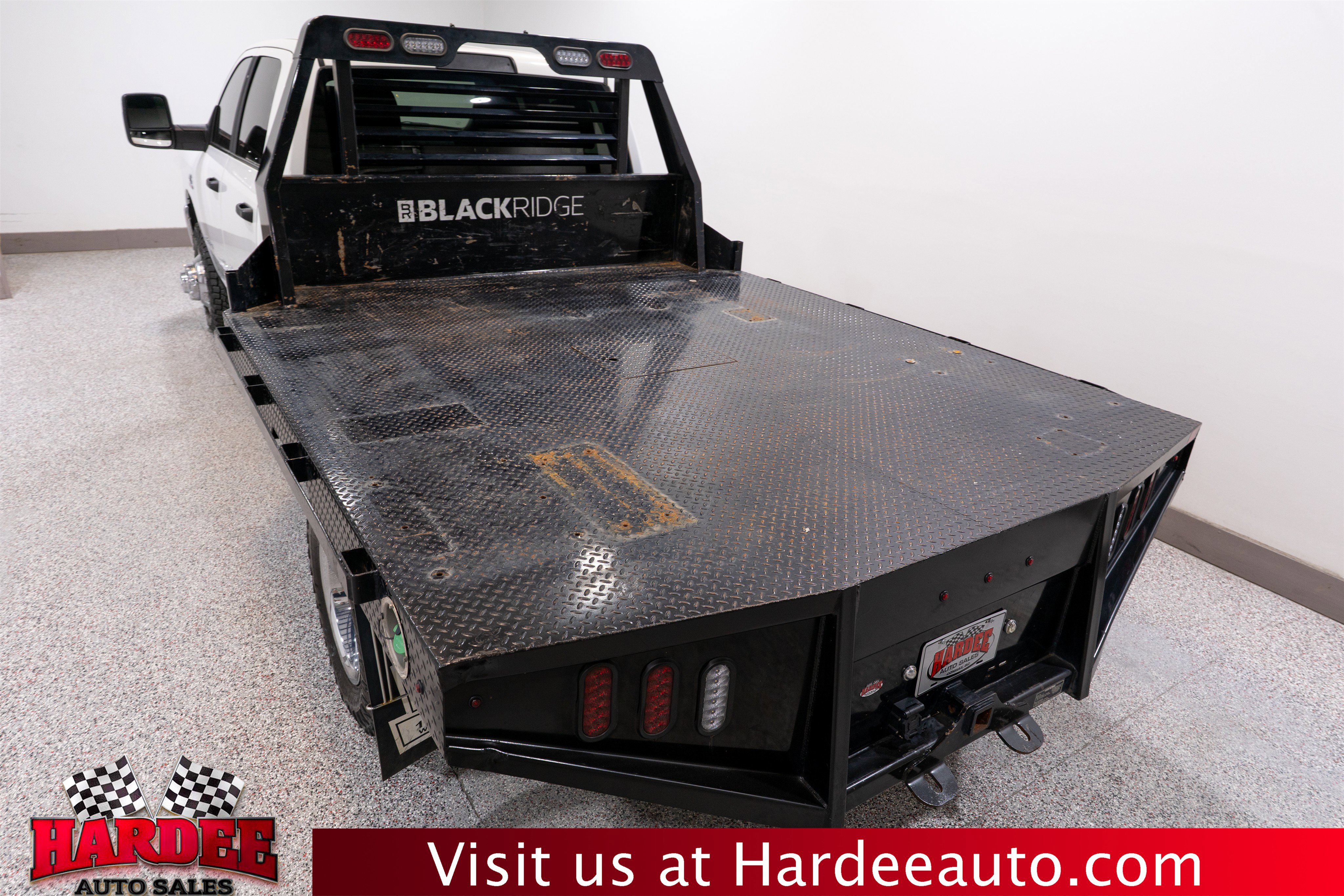 Used 2024 RAM 3500 SLT w/ Quick Order Package 2YG SLT image 10
