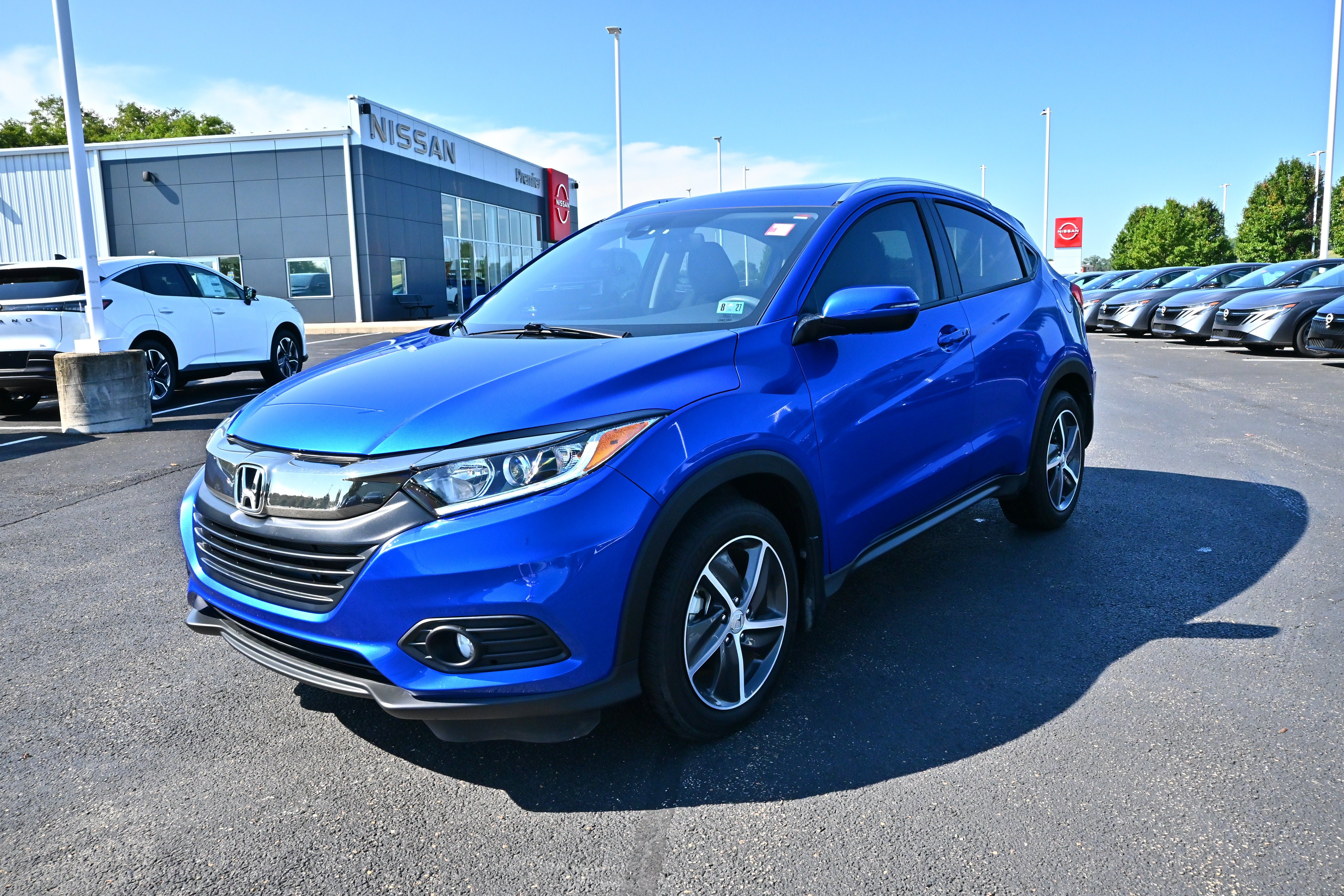 Used 2022 Honda HR-V EX image 4