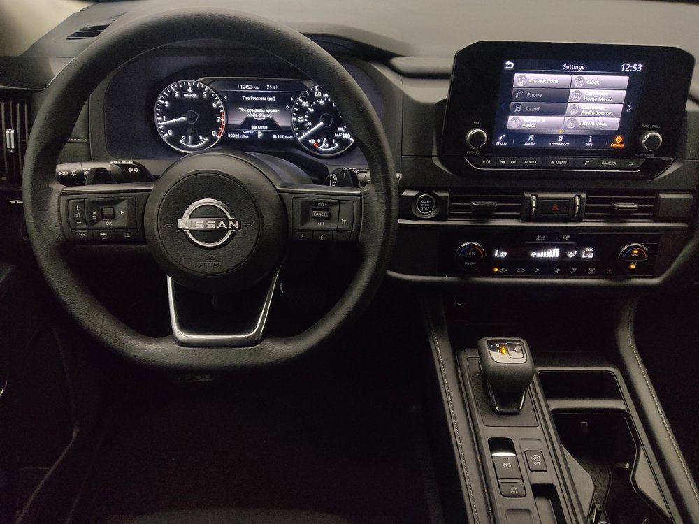 Used 2023 Nissan Pathfinder S image 22